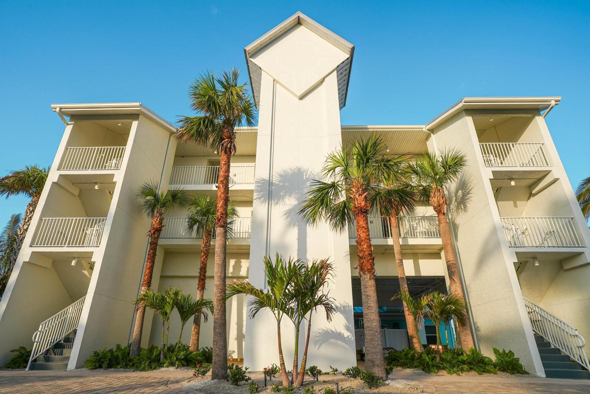Manasota Key Hotel 3*